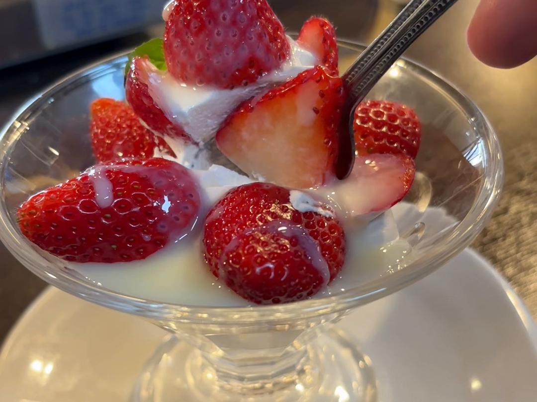 撮影時のいちごのデザート